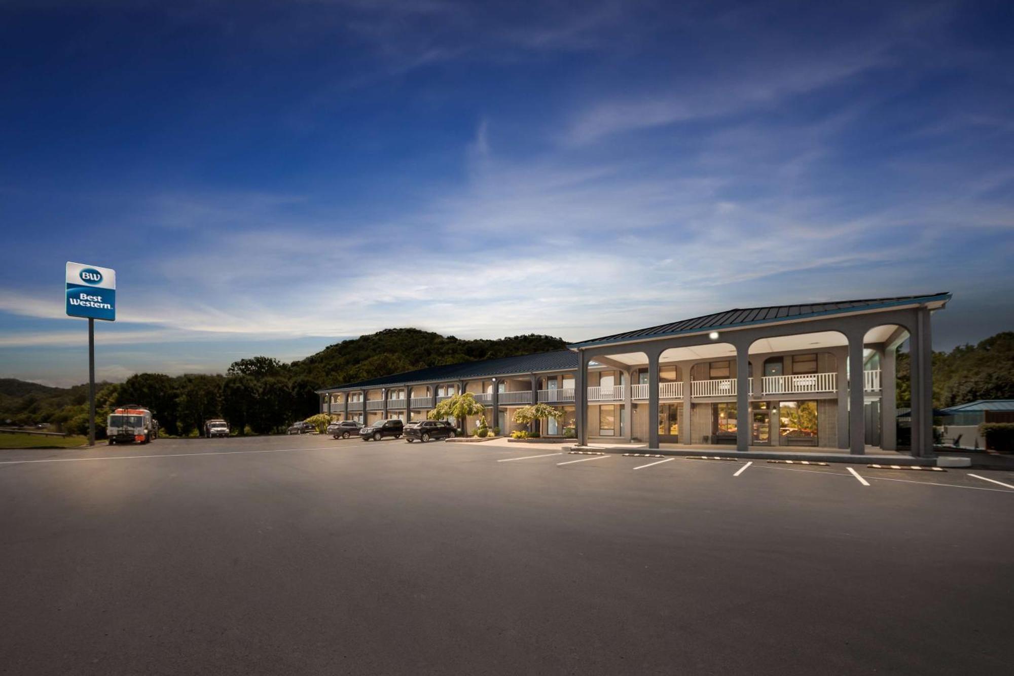 Best Western Wilderness Trail Inn Barbourville Exterior foto